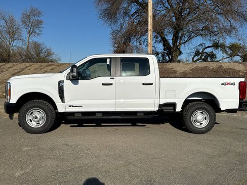 New 2026 Ford F250 XL w/ XL Off-Road Package image 6