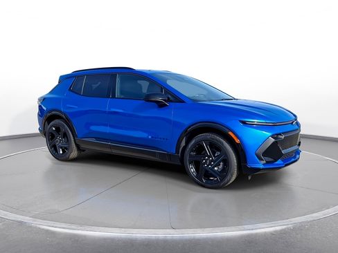 New 2026 Chevrolet Equinox EV RS FWD image 2