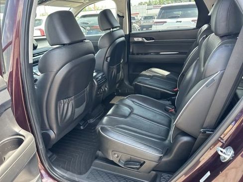 Used 2023 Hyundai Palisade Limited AWD/4WD image 18