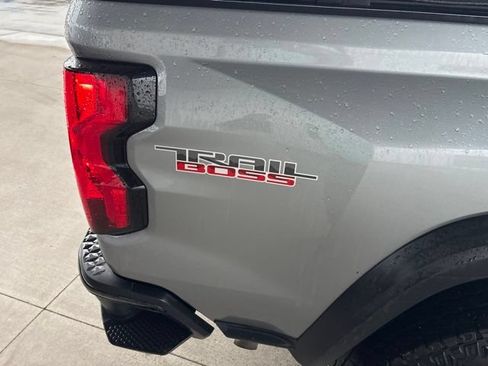 Used 2024 Chevrolet Colorado Trail Boss w/ Advanced Trailering Package AWD/4WD image 9
