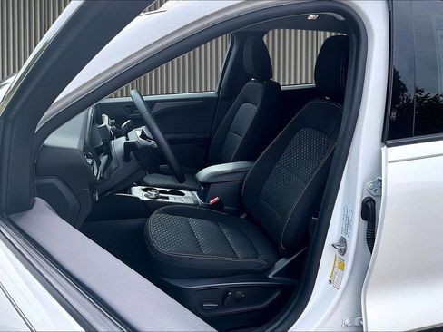 Used 2023 Ford Escape Active AWD/4WD image 26