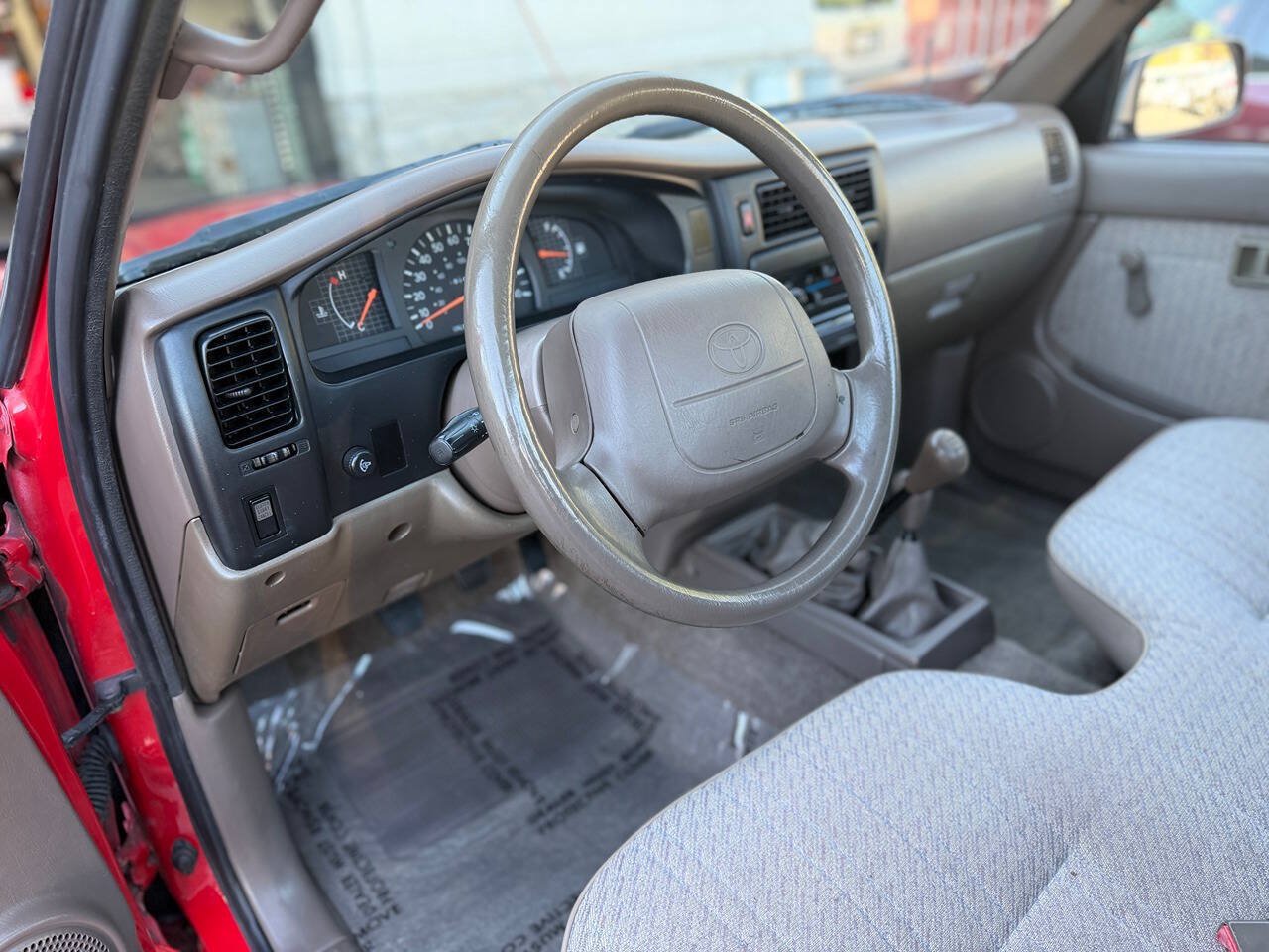 Used 1995 Toyota Tacoma 4x4 Regular Cab image 12