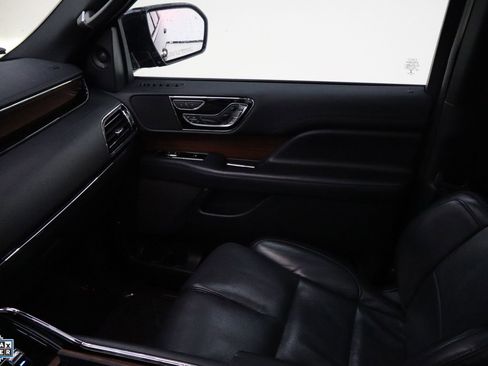 Used 2022 Lincoln Navigator L Reserve image 24