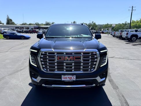 New 2026 GMC Yukon Denali w/ Denali Reserve Package AWD/4WD image 2