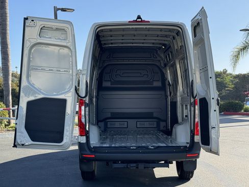 New 2026 Mercedes-Benz Sprinter 2500 image 7