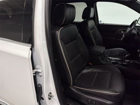 Certified 2022 Chevrolet Traverse Premier image 21