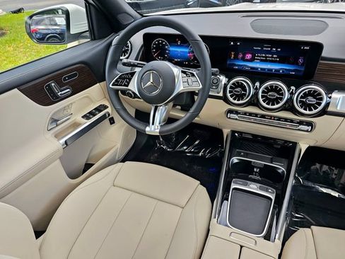 New 2026 Mercedes-Benz GLB 250 4MATIC image 27