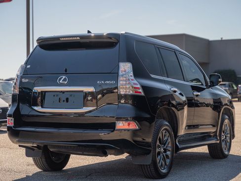 Used 2023 Lexus GX 460 Premium w/ Premium Package AWD/4WD image 6
