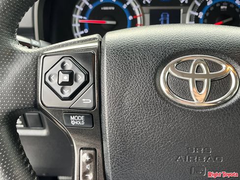 Certified 2019 Toyota 4Runner TRD Off-Road Premium AWD/4WD image 23