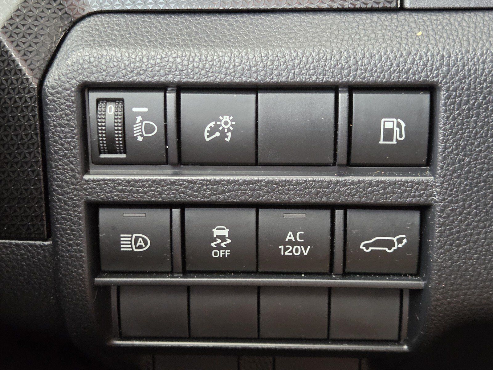 Certified 2025 Toyota 4Runner Limited AWD/4WD image 24