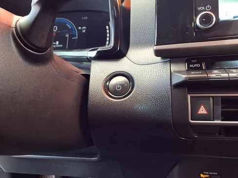 Certified 2025 Toyota Camry LE image 14