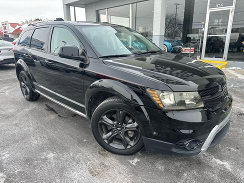 Used 2019 Dodge Journey Crossroad image 2