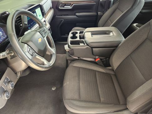 Certified 2025 Chevrolet Silverado 1500 LT RWD image 13