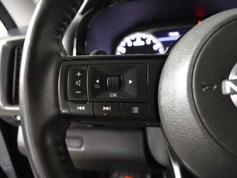 Certified 2024 Nissan Pathfinder SL w/ Black Appearance Package image 16