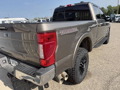 Used 2022 Ford F250 Lariat w/ Tremor Off-Road Package AWD/4WD image 5