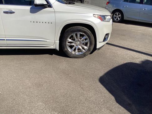Used 2018 Chevrolet Traverse High Country image 28