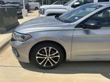 Used 2023 Volkswagen Jetta Sport image 2