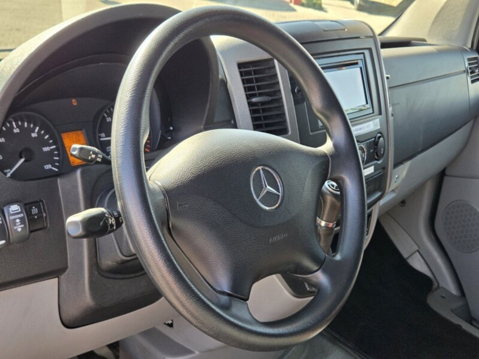 Used 2016 Mercedes-Benz Sprinter 3500 image 26
