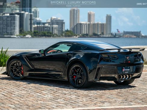 Used 2019 Chevrolet Corvette ZR1 RWD image 15