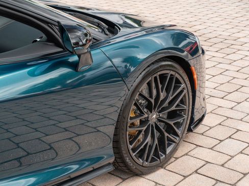 Used 2023 McLaren GT RWD image 13