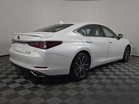 Used 2024 Lexus ES 350 w/ Premium Package FWD image 7