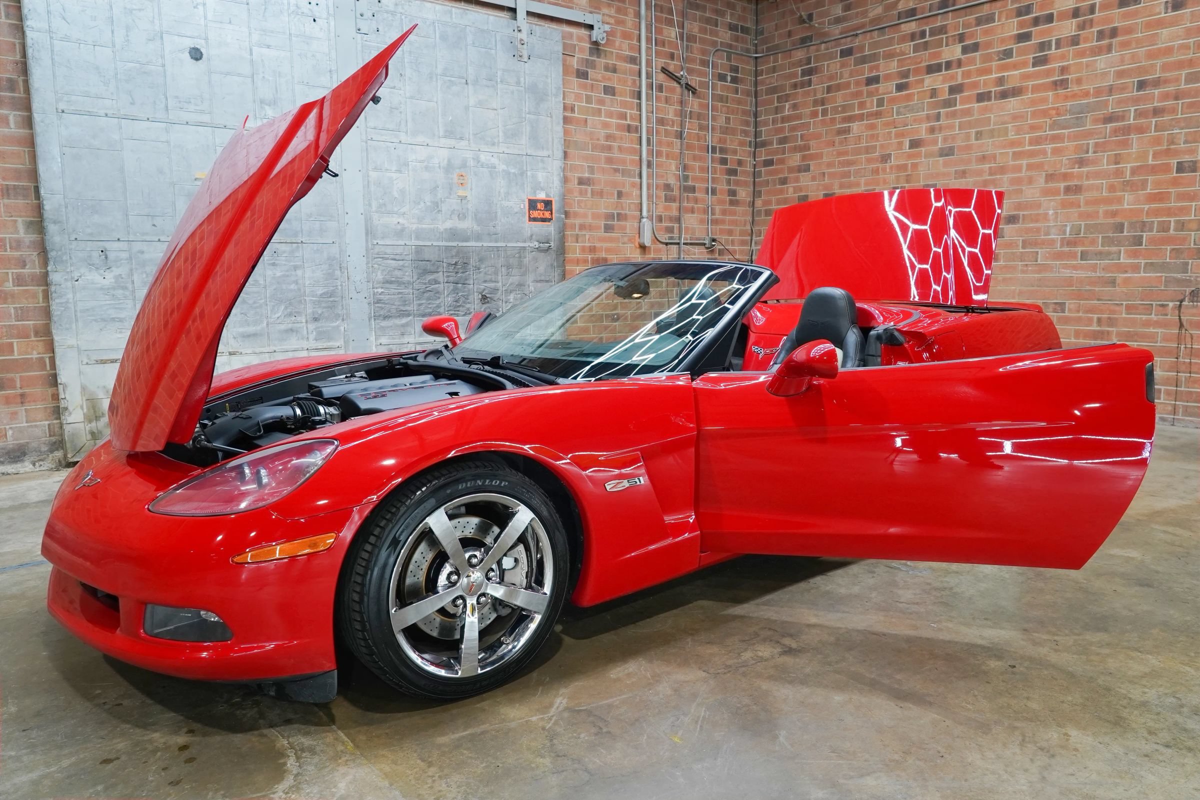 Used 2008 Chevrolet Corvette Convertible w/ Preferred Equipment Group RWD image 24