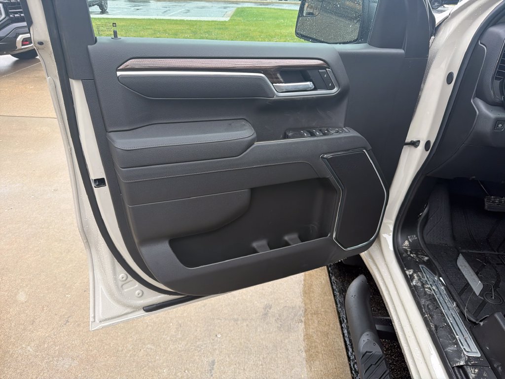 New 2026 Chevrolet Silverado 1500 RST w/ RST Select Package AWD/4WD image 24
