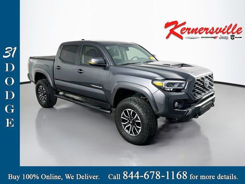 Used 2022 Toyota Tacoma TRD Sport AWD/4WD image 1