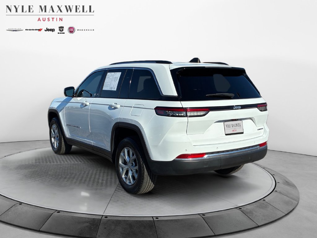 Used 2023 Jeep Grand Cherokee Limited w/ Trailer Tow Prep Group (B) RWD image 14