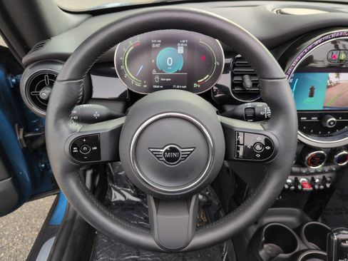 Used 2024 MINI Cooper Convertible image 18