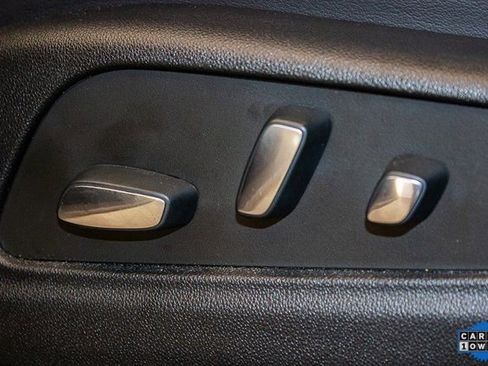 Certified 2025 Cadillac XT5 Premium Luxury image 21