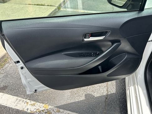 Used 2021 Toyota Corolla LE image 22