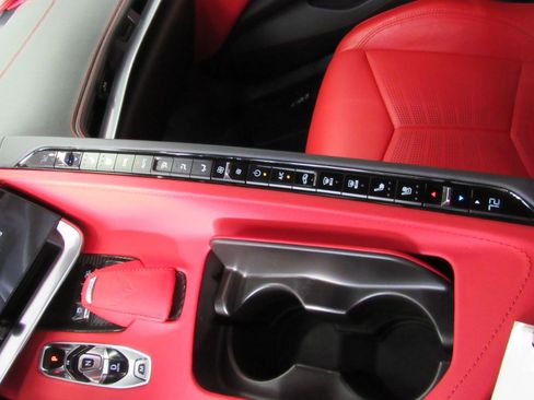 Used 2022 Chevrolet Corvette Stingray Preferred Cpe w/ Z51 Performance Package image 22