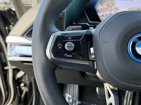 Used 2025 BMW i7 eDrive50 w/ M Sport Package image 13