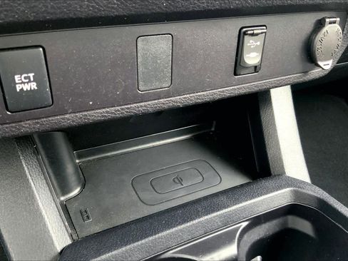 Used 2017 Toyota Tacoma SR5 w/ Tow Package image 34