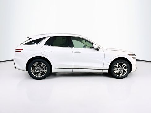Used 2025 Genesis GV70 2.5T AWD/4WD image 10