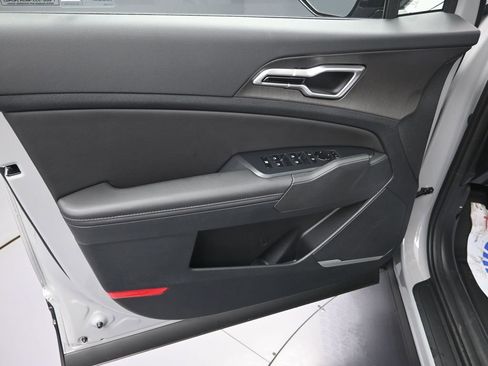 New 2026 Kia Sportage X-Line image 10