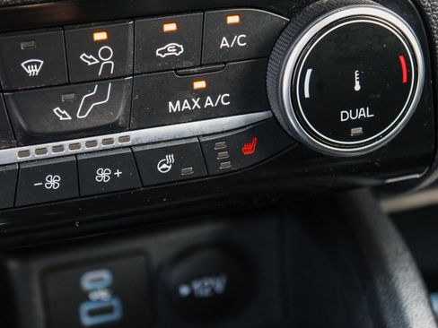 Used 2022 Ford Escape SEL FWD image 19