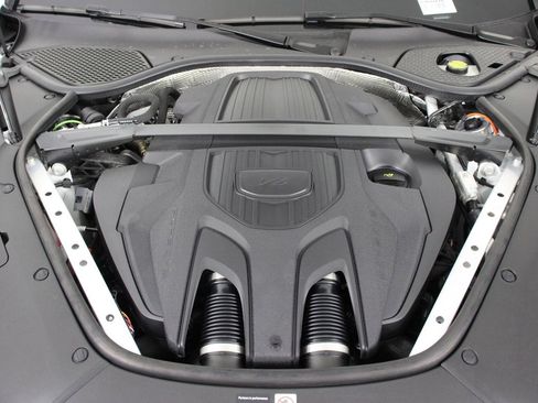 New 2026 Porsche Panamera image 19