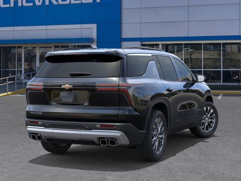 New 2026 Chevrolet Traverse LT image 4