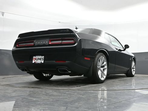 Used 2022 Dodge Challenger R/T Scat Pack RWD image 42