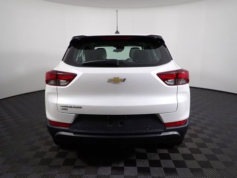 Used 2021 Chevrolet TrailBlazer LS AWD/4WD image 13