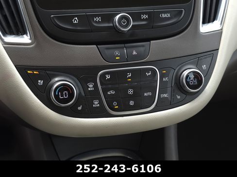 Used 2024 Chevrolet Malibu LT FWD image 13