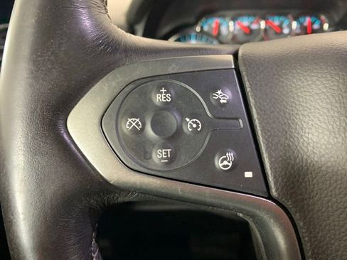 Used 2019 Chevrolet Suburban LT image 20