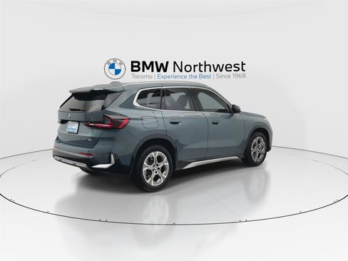 Used 2025 BMW X1 xDrive28i w/ Technology Package AWD/4WD image 3