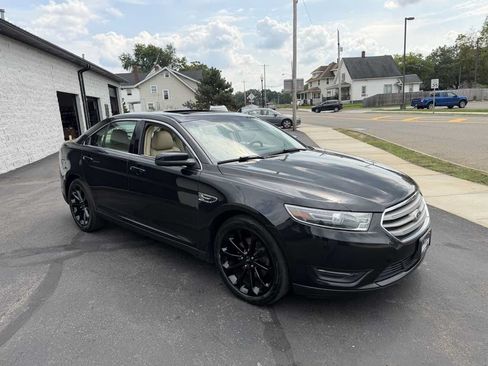 Used 2015 Ford Taurus SEL w/ Equipment Group 201A AWD/4WD image 6