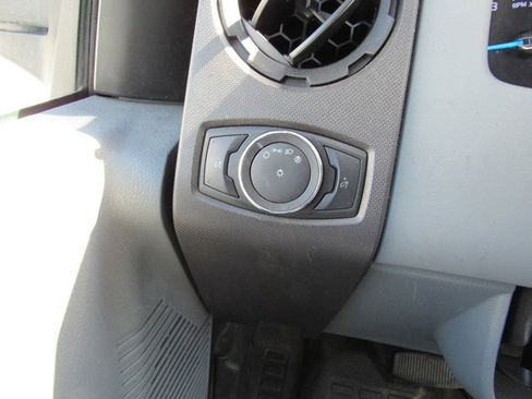 Used 2022 Ford F650 2WD Regular Cab Super Duty image 43