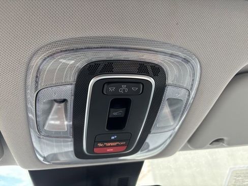 Used 2024 Hyundai Kona Limited FWD image 17