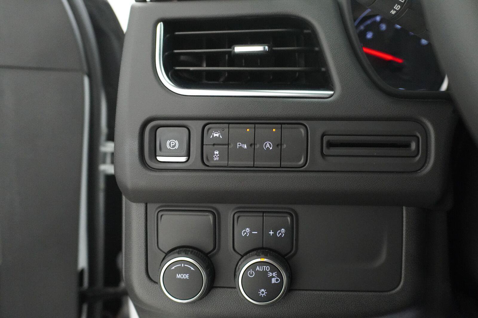Used 2024 Chevrolet Tahoe LS w/ Driver Alert Package RWD image 13