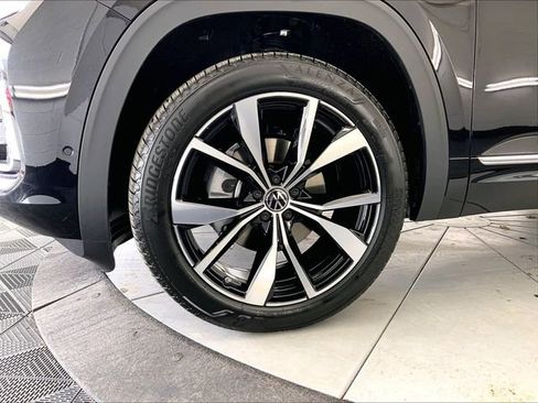 New 2026 Volkswagen Atlas SEL Premium R-Line AWD/4WD image 12
